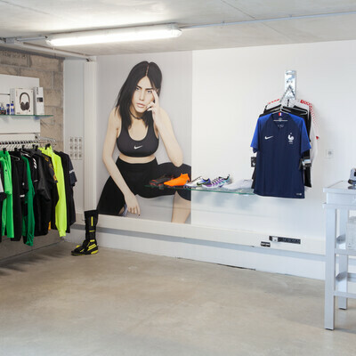 Ben Elliot Shop - © Ben Elliot